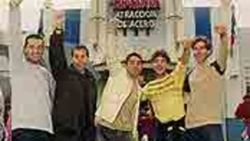 Los ciclistas, ayer en la Warner.