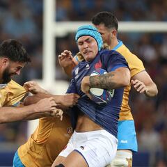 Uruguay planta cara y asusta a una Francia expeditiva