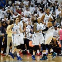 Anna Cruz, campeona WNBA