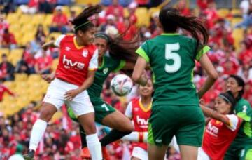 El fútbol femenino debuta en El Campín con triunfo de Santa Fe