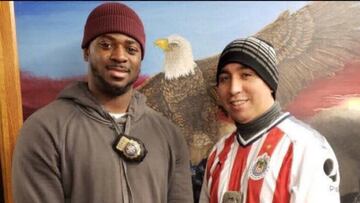 Policía de Estados Unidos presume su playera de Chivas
