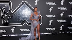 This is the national anthem singer at the College Football National Championship Game