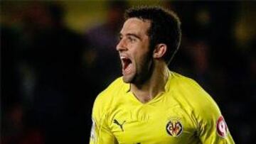 Rossi celebra ante el Sporting sus 100 partidos