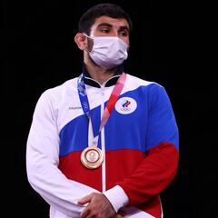 Medallista ruso en lucha fue rehén en el atentado de la escuela de Beslán en 2004