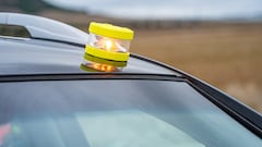 La DGT lo confirma: esto pasará en 2026 con las balizas V-16 que tienen el certificado de vigencia finalizado