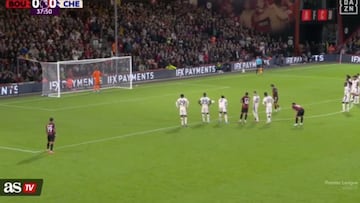 El fichaje de 35 ‘kilos’ de Iraola le hace al internacional español la ‘carrerita’ brasileña en el penalti: vean el desenlace...