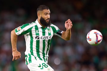 En tan solo cinco a?os y ms de 100 partido despus, el franco-argelino se ha convertido en una pieza imprescindible para el Real Betis de Pellegrini.
