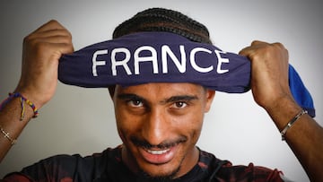 Loic Badé, posando para AS