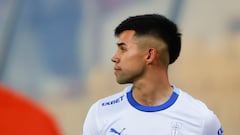 Oficial: Alexander Aravena deja la UC y ficha en Brasil