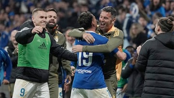 12/04/25 PARTIDO SEGUNDSA DIVISION
OVIEDO - RACING DE FERROL
TERCER GOL VIÑAS 3-0 ALEGRIA EXJUGDOR CERVERO Y EL MEDICO