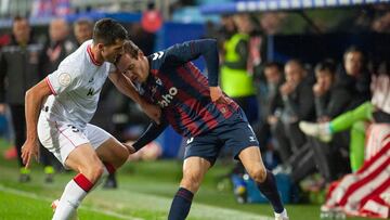 07/01/24 COPA DEL REY PARTIDO DIECISEISAVOS 
SD EIBAR  -  ATHLETIC DE BILBAO 
BAUTISTA jugador del SD EIBAR y vivian 
