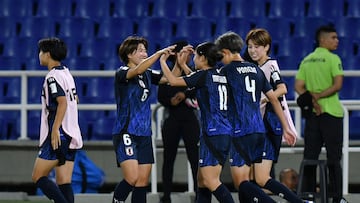 Japan's forward Manaka Matsukubo (3rd-R) celebrates with teammates after scoring during the 2024 FIFA U-20 Women's World Cup semi-final match between Japan and Netherlands at the Pascual Guerrero Olympic Stadium in Cali, Colombia on September 18, 2024. (Photo by Nelson Rios / AFP)
