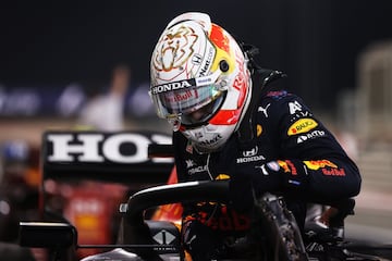 La pole de Verstappen en Bahréin en imágenes