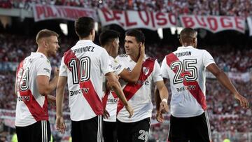 River Plate's midfielder Jose Paradela (C) celebrates with teammates after scoring a goal against Arsenal during the Argentine Professional Football League Tournament 2023 match at El Monumental stadium in Buenos Aires, on February 26, 2023. (Photo by ALEJANDRO PAGNI / AFP) (Photo by ALEJANDRO PAGNI/AFP via Getty Images)