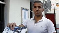 El titular del juzgado de Instrucci&oacute;n numero 16 de Valencia ha archivado hoy la causa contra el futbolista del Valencia Sofhiane Feghouli por conducir sin carnet.