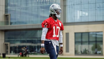 El exjugador de los New England Patriots aseguró que es una bendición el jugar para los Cowboys y aprender de un veterano como Dak Prescott.