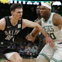 El mejor partido de Kurucs (24) no evita la derrota en Boston