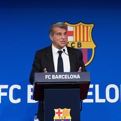 Laporta: "Soy optimista con Messi, le ilusiona continuar"