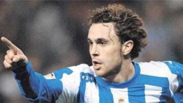 <b>DECIDIÓ SERGIO. </b>El centrocampista entró en la convocatoria en el último momento por la lesión de Andrade y marcó de penalti.