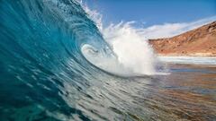 Las olas de la isla de Lanzarote ser&aacute;n patrimonio natural y de inter&eacute;s deportivo de Canarias.
 
 CEDIDO POR GOBIERNO DE CANARIAS
 10/06/2020 
