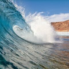 Las olas de Lanzarote serán patrimonio natural y de interés deportivo