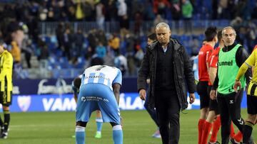 Pellicer, alica¨ªdo tras el M¨¢laga - Oviedo.