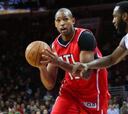 Triple-doble de Al Horford y los Hawks arrasan en Philadelphia