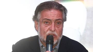 Pepu Hern¨¢ndez: "Asumo mi decisi¨®n consciente de la responsabilidad que implica"