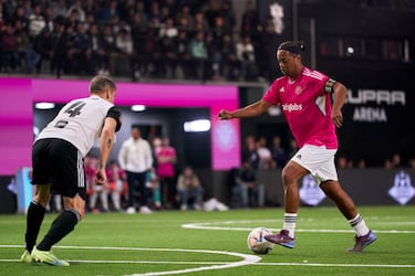 Este es el sorprendente sueldo de Ronaldinho por jugar la Kings League