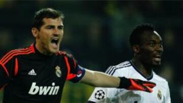 A los internautas no les gusta Essien como lateral izquierdo