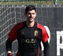 Courtois, también sin brazalete
