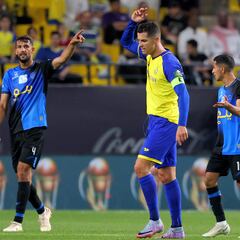 Cristiano Ronaldo booked for furious reaction in third straight goalless game