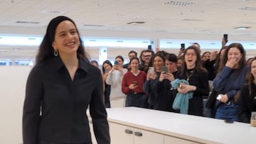 Rosalía desata la locura en la sede de Inditex con una visita sorpresa