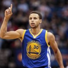 'Show Must Go On': Curry (46) y los Warriors (10-0), de récord