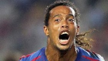 <B>"PORQUE YO LO VALGO"</B>. Eso parece decir Ronaldo de Assís Moreira, reelegido por la FIFA como el 'Mejor Jugador del año'