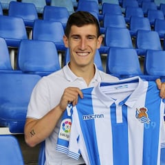 Aihen Muñoz: "Aprendo mucho de un jugadorazo como Monreal"