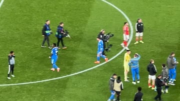 Todo lo que sucedió en el césped tras el final con Vinicius: hay un gesto que le honra mucho