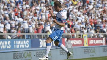 Jose Pedro Fuenzalida, celebra su gol contra Universidad de Concepcion.