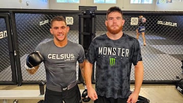 Dustin Poirier y Johnny Eblen entrenando juntos.