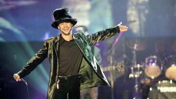 Jamiroquai perform on stage during The BRIT Awards 1997, Monday 24 February 1997, Earls Court Exhibition Centre, London, England. (Photo by JMEnternational/Getty Images)