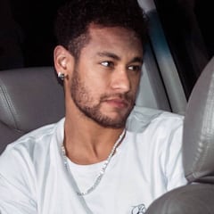 Neymar regresa mañana a París para el final de su recuperación