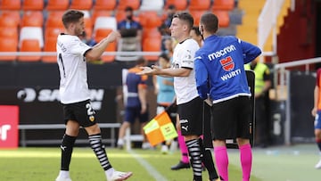 26/09/20 PARTIDO PRIMERA DIVISION
 VALENCIA - HUESCA 
 CAMBIO GAMEIRO MANU VALLEJO 
 
 
 
 
 
 
 
 
 
 
 
 
 
 
 
 
 
 
 
 
 
 
 
 
 