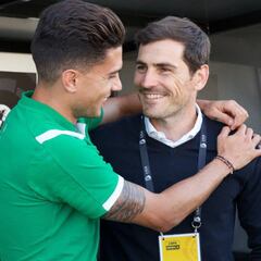 "Casillas no puede jugar; no tiene aval médico ni contrato..."