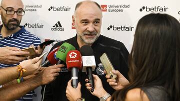 "Ay¨®n se ha ido a M¨¦xico y a Taylor le han quitado una muela"