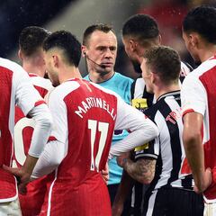 La polémica tumba al Arsenal