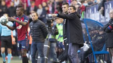 Asier Garitano da indicaciones durante un partido contra Osasuna.