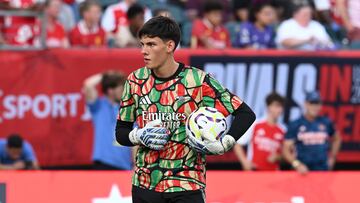 Primera suplencia de Alexei Rojas en Arsenal