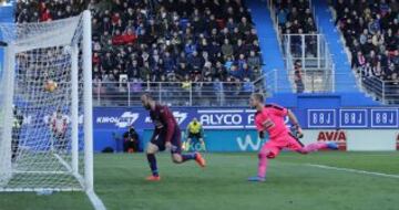 Asensio marca el 0-4.