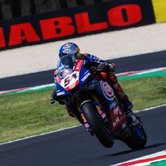 Razgatlioglu gana en Italia y frena el triplete de Rinaldi