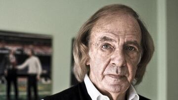 Una plática entre el entrenador campeón del mundo en 1978 y Ángel Cappa fue editada para goce de los aficionados al fútbol romántico. Tanto Menotti como Cappa desarrollan su concepto de fútbol, la mente y la racionalidad como elementos indispensables en el juego, la identidad de un club, sus valores y su relación con la afición. En fin, todo un manifiesto filosófico sobre el ‘juego del hombre’.